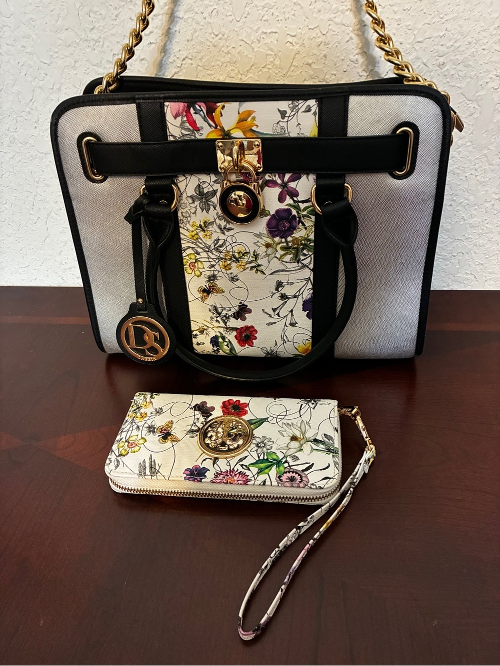 Dasein Crossbody/Satchel with Matching Wristlet